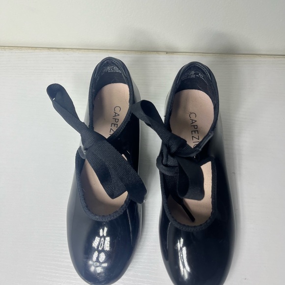 Capezio Other - Capezio Black Patent Tap Shoes Ribbon Tie Girls 13 M Dance